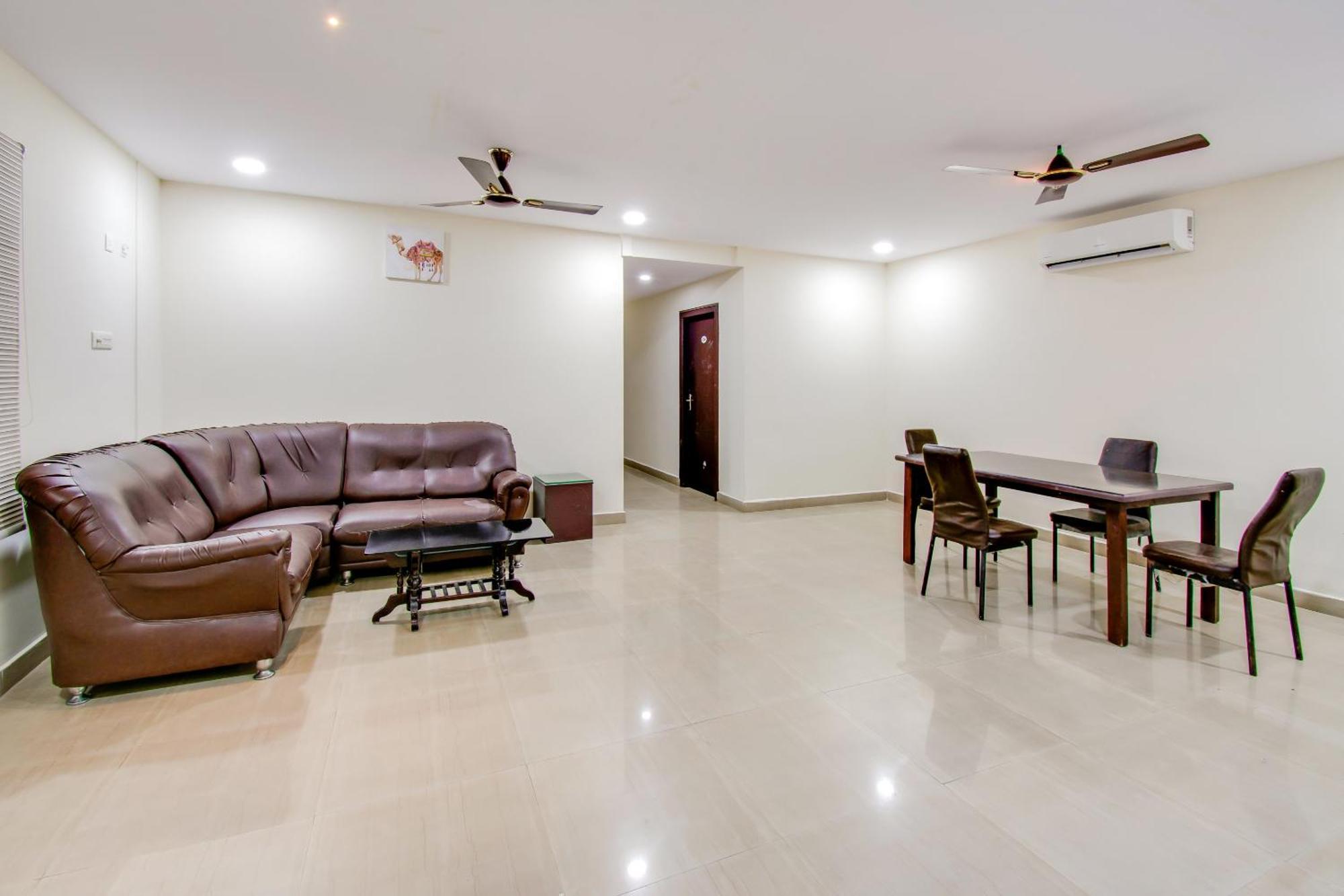 Oyo Akshaya Inn Vijayawāda Extérieur photo